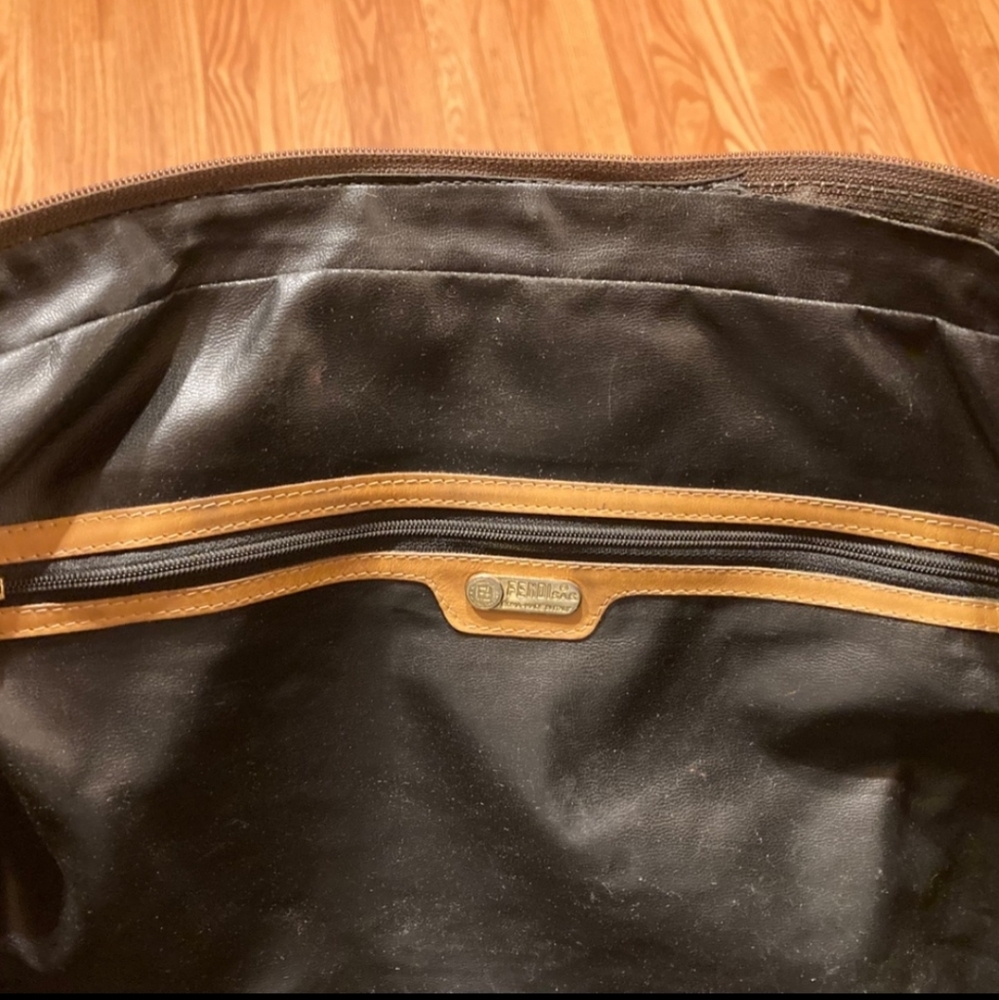 🦋 VINTAGE FENDI HANDBAG - Picture 9 of 10